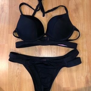 Victoria’s Secret Black bikini set